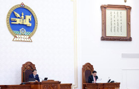 Монгол Улсын 2025 оны төсвийн тухай хуульд өөрчлөлт оруулах асуудлыг хэлэлцлээ