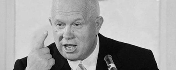 Хрушёвын мэдэгдлээс айгаагүй бол америкчууд хэзээ ч саран дээр буухгүй байсан