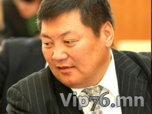 Ц.Баярсайхан: Нөгөө нам сонгогчдод мөнгө өгдөг зуршлаасаа салж чадахгүй байна