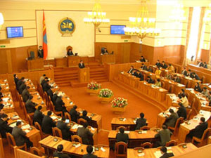 Монгол Улсын эдийн засаг, нийгмийг 2010 онд хөгжүүлэх үндсэн чиглэл батлах тухай УИХ-ын тогтоолын төслийн анхны хэлэлцүүлгийг хийлээ