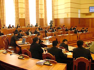 Парламентын бүтцийг өөрчлөх шаардлага бий юу?
