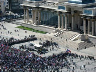 Улаанбаатар хотод шилжин ирэгсдийн 37 хувь нь ядуу