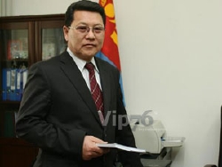 Ч.Улаан:Сэтгүүлч нарыг гаргасны дараа 30 минут Ерөнхийлөгчтэй ярилцсан