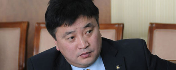 Су.Батболд: АН-ынхан парламентын гишүүний эрхийг хууль бусаар хязгаарлаж байна