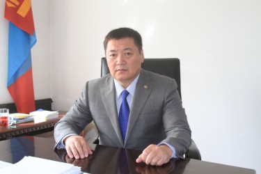 Ц.Баярсайхан: Банк харилцагчийнхаа араас “хөөцөлддөг" шиг барилгын компани руу үйлчилгээ нь уралдах ёстой