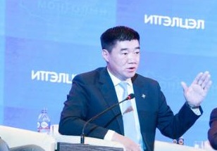 С.Бямбацогт: Монгол улс хүнээ л хөгжүүлэх ёстой
