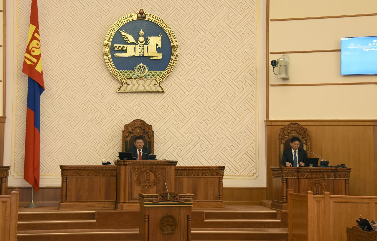 Парламент хурдтай байна, харин Засгийн Газарт ташуур хэрэгтэй болох нь ээ