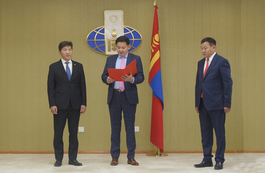 ГХЯ-ны Төрийн нарийн бичгийн даргаар томилогдсон Н.Анхбаяр үүрэгт ажилдаа орлоо