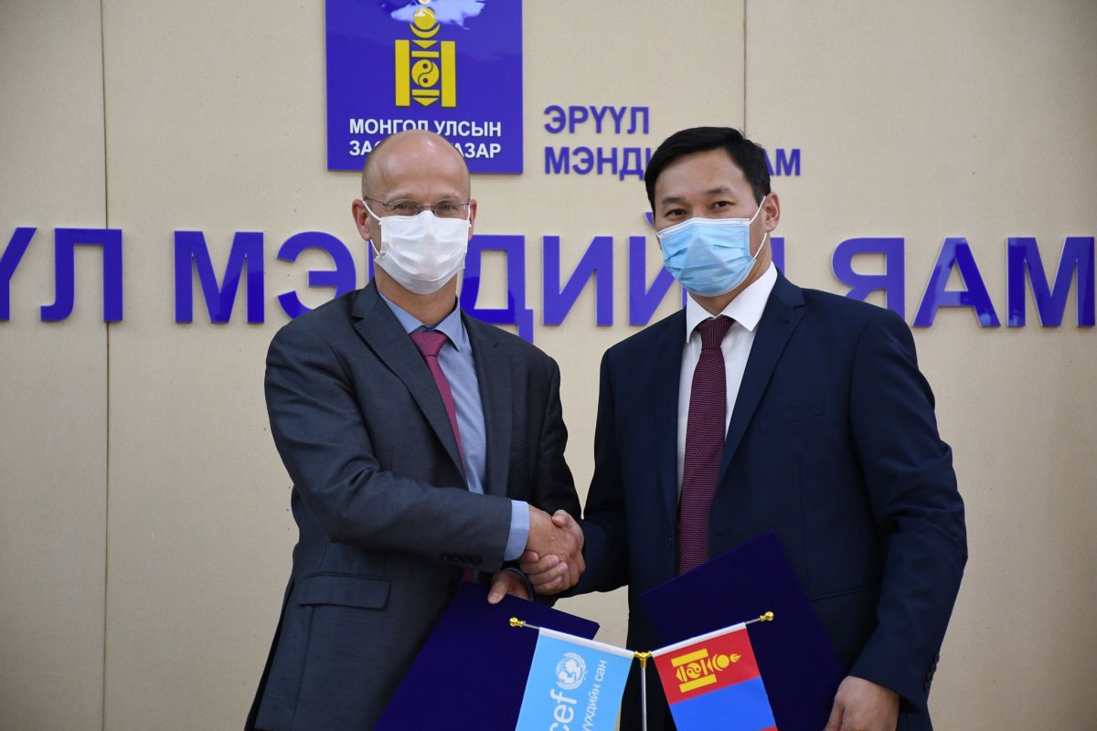 Эрүүл мэндийн салбарт хийгдэх өөрчлөлт, шинэчлэлтийг НҮБ-ын Хүүхдийн сан дэмжиж ажиллахаа илэрхийлэв