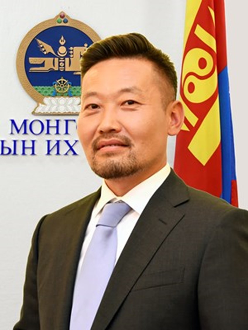 Улсын Их Хурлын гишүүн Х.Ганхуягаас “Боловсролын салбарт хүүхэд хамгааллын тухай хуулиудын хэрэгжилтийн талаар” Боловсрол, шинжлэх ухааны сайдад тавьсан асуулт