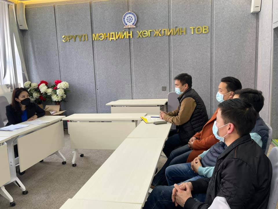 Завхан аймагт цар тахлын голомтод хүч нэмэн ажиллах залуу эмч нарын төлөөлөлтэй уулзлаа