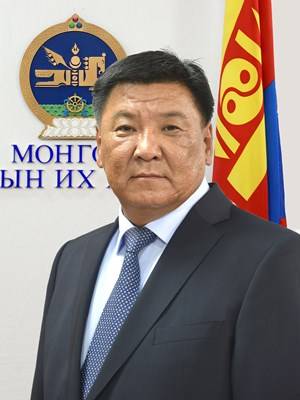 Бүсийн оношилгоо эмчилгээний төвд шаардлагатай тоног төхөөрөмжийн асуудлыг шийдвэрлүүллээ