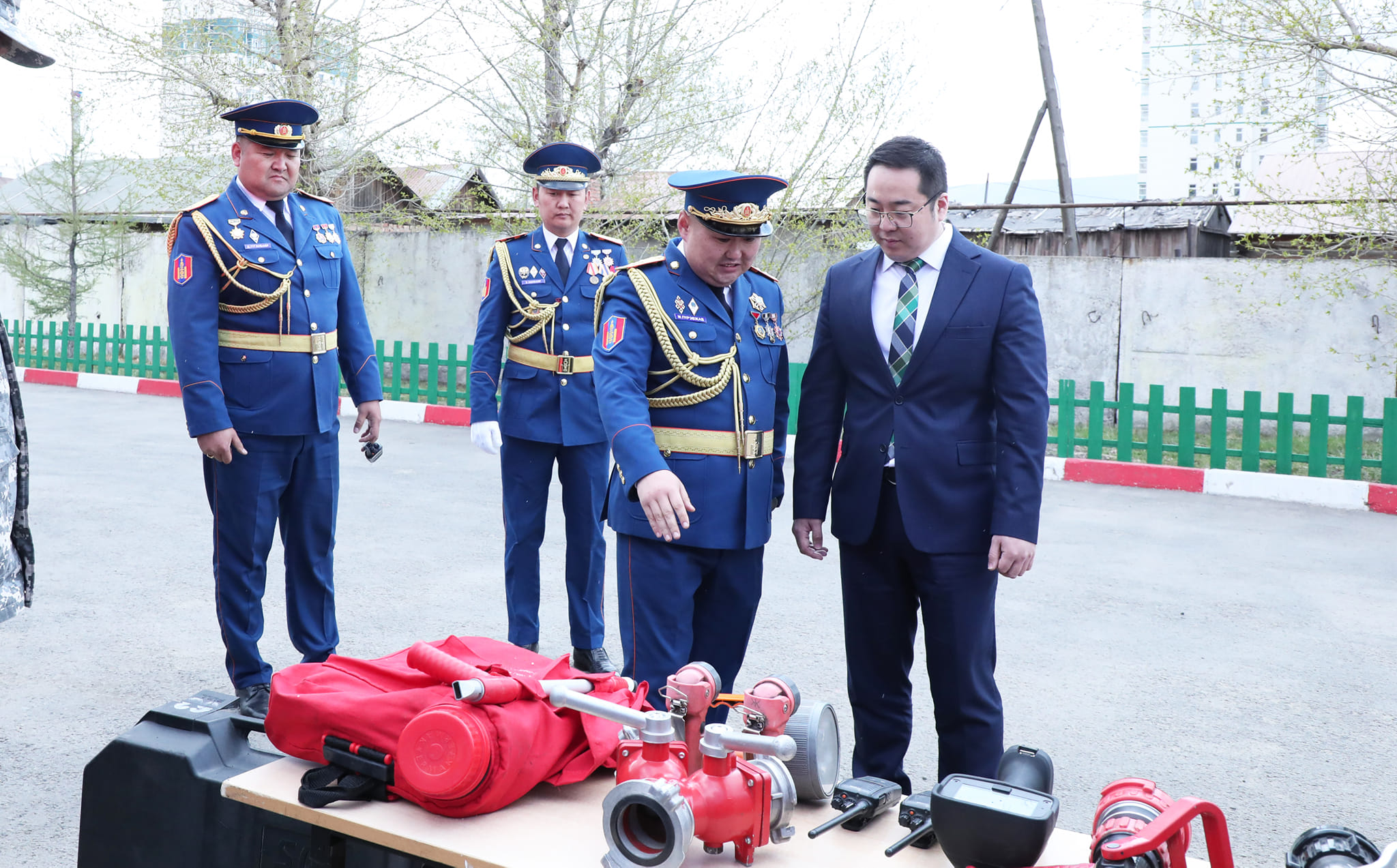 Онцгой байдлын хэлтэст шаардлагатай тоног төхөөрөмж, багаж хэрэгслийн төсвийг нэмж тусгана гэв