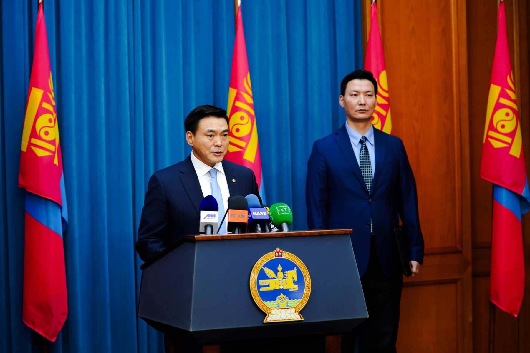 УЛСЫН НӨӨЦӨӨС 9.182.4 МЯНГАН ТОНН МАЛЫН ТЭЖЭЭЛИЙГ 50 ХУВИЙН ХЯМДРАЛТАЙ ҮНЭЭР ОЛГОВ