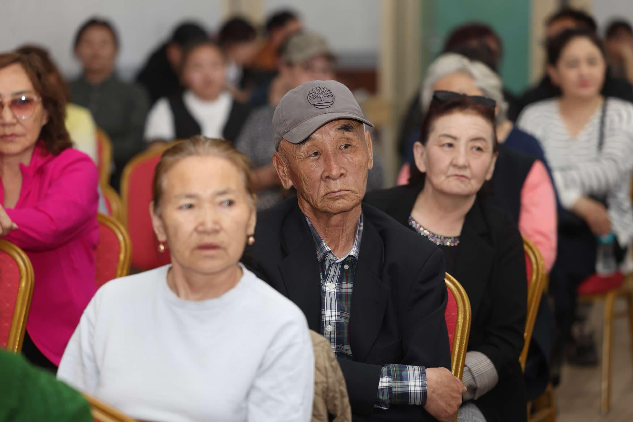 Иргэдэд хүлэмжийн аж ахуй эрхлэх боломжийг олгоно